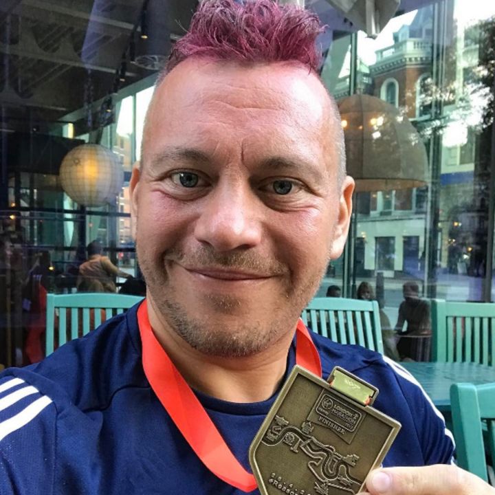 LONDON MARATHON RUNNER RAISES MONEY FOR SEA CADETS