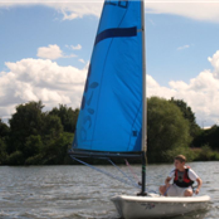 SAILING AT WELSH HARP