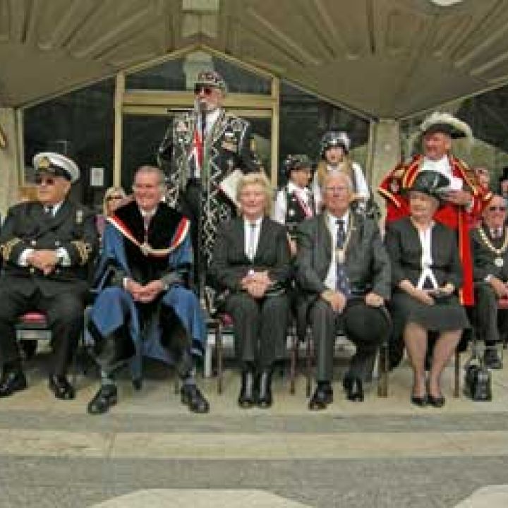 Pearly Kings and Queens at Guild Hall, Harvest...